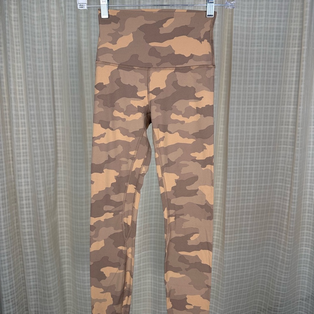 Lululemon Women’s Active Camouflage Leggings